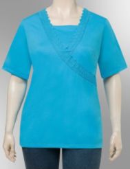 Eylet trim layered look tee