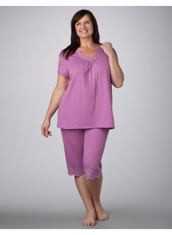 Women's Plus Size/Purpleberry Rest Easy Capri Pajamas