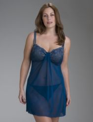Elegant embroidered chemise