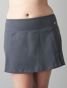 Tummy-control active skort by Cacique