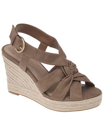 Wide Width Sling back wedge sandal non-slip