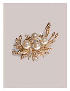 Maeve Brooch in Gold by IGIGI by Yuliya Raquel