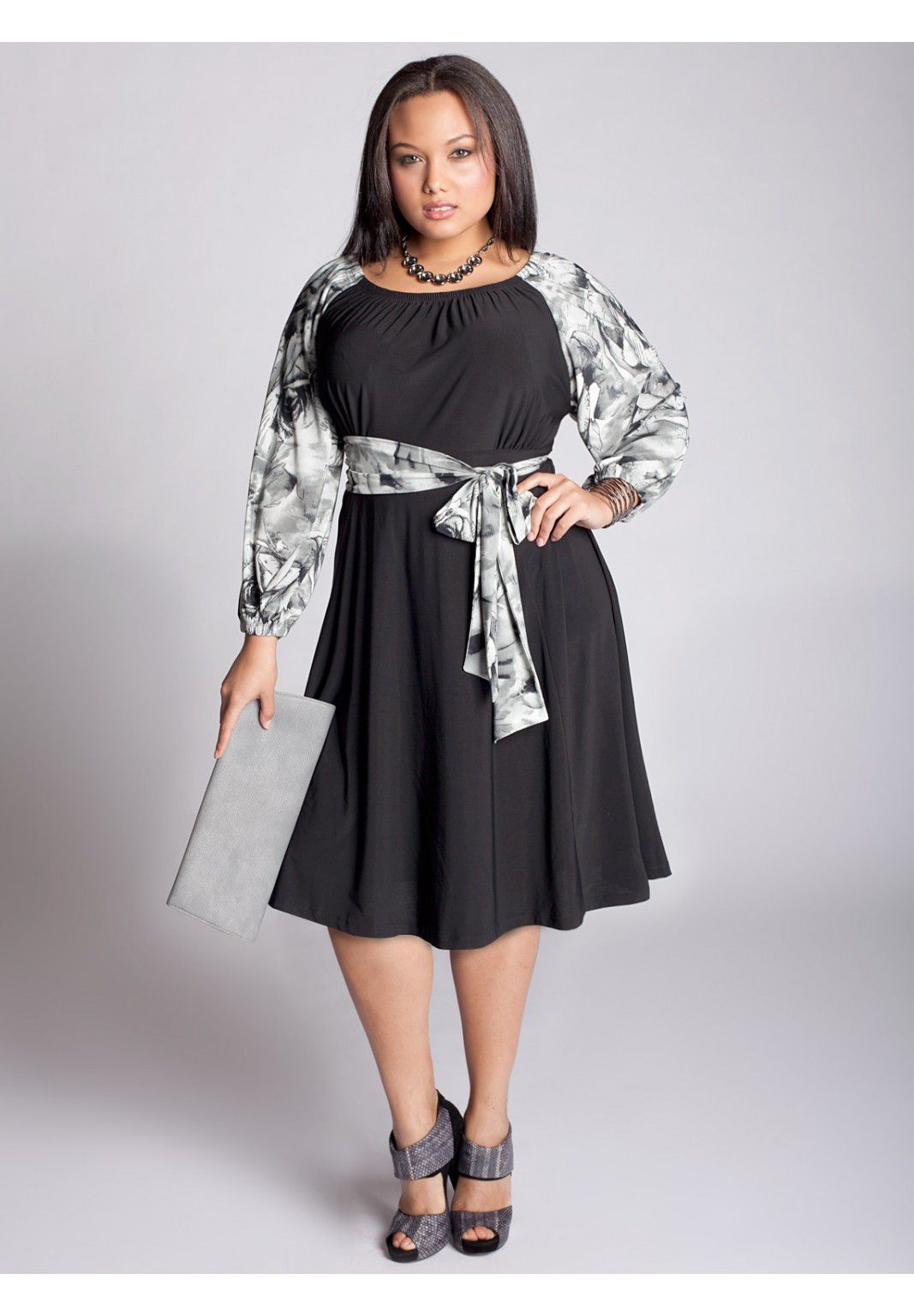 BLACK/GREY
