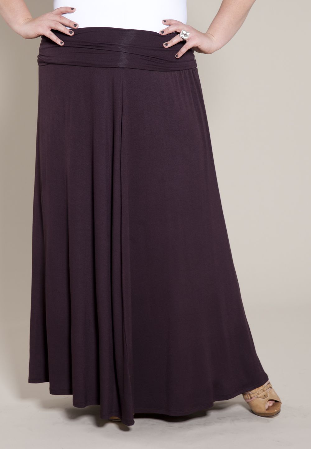 CHOCOLATE BROWN