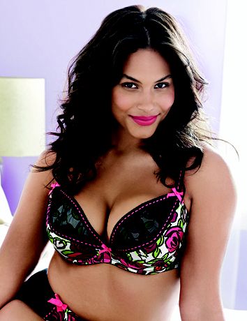 Rose & ribbon plunge bra by Cacique