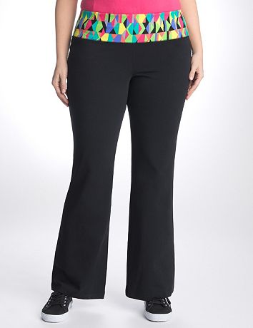 Active pant with geo print waistband