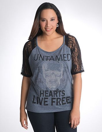 Studded skull lace shoulder tee