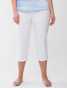 Full figure white denim capri