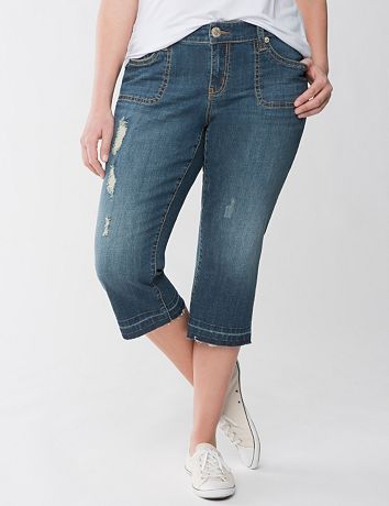 Distressed denim capri by Seven7
