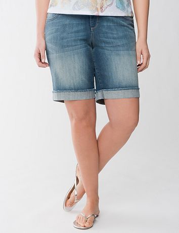 Raw edge Bermuda short