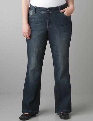 Lightly Flared jean with Right Fit Technology