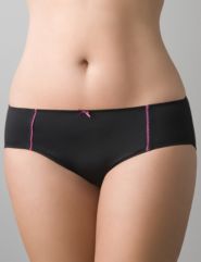 Trimmed hipster panty by Cacique