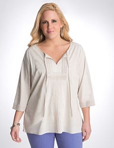 Full figure crochet trim tunic
