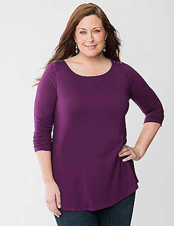 Sexy Plus Size Outfit: Button Shoulder Tunic