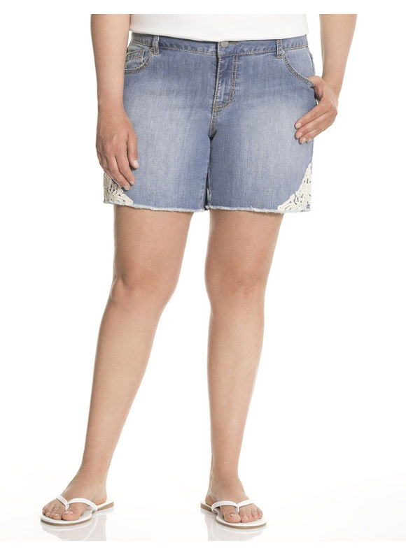 Lane Bryant Plus Size Weekend Short with lace     Womens Size 20, Light Wash